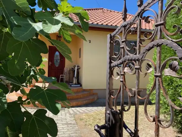 Eladó családi ház, Békéscsaba 5 szoba 135 m² 88 M Ft