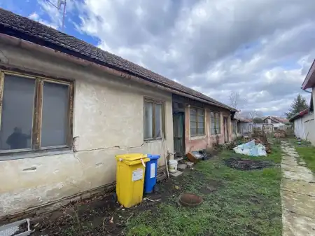 Eladó családi ház, Békéscsaba 2 szoba 100 m² 19 M Ft