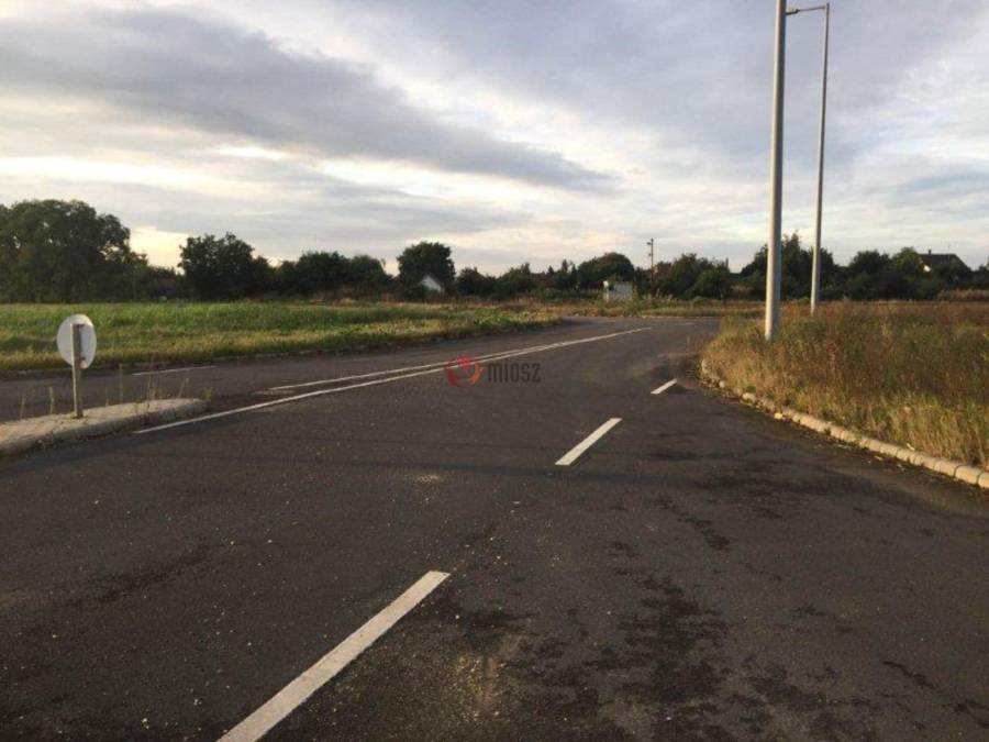 eladó  Ipari és kereskedelmi telek, Békéscsaba