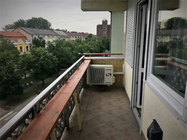Kiadó téglalakás, Békéscsaba 1+1 szoba 48 m² 100 E Ft/hó