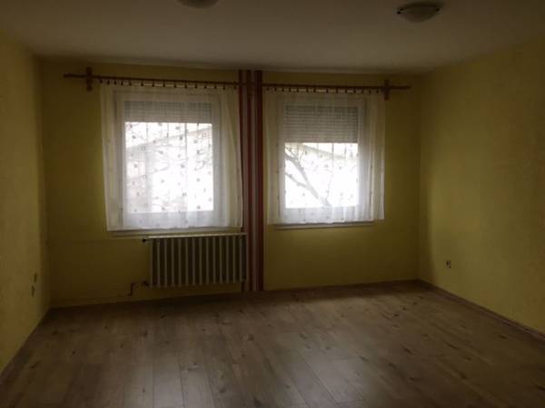 kiadó téglalakás, Békéscsaba