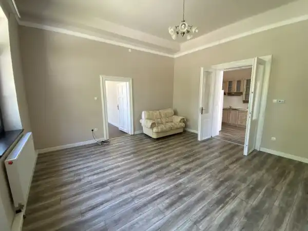 Kiadó téglalakás, Békéscsaba 2 szoba 50 m² 140 E Ft/hó